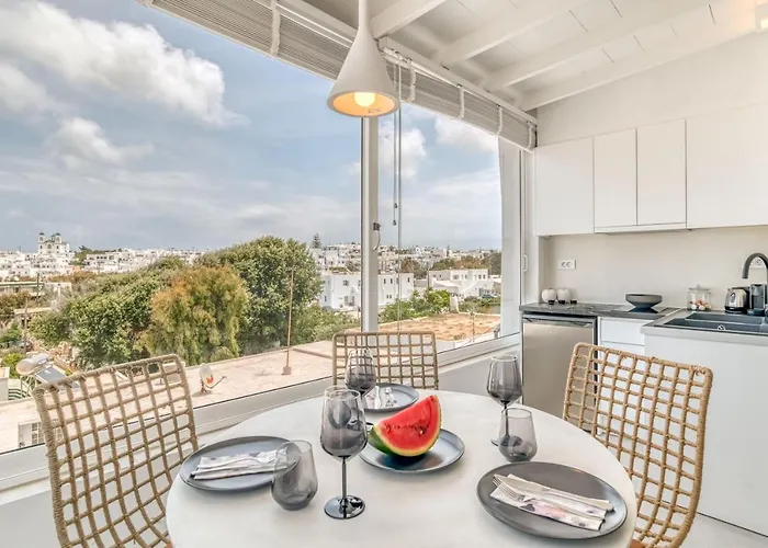 Sandy With View In Apartment *